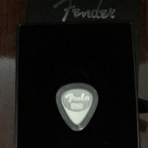 SOLD SOLD SOLD Silver Fender Guitar Pick - Picture 4 of 7
